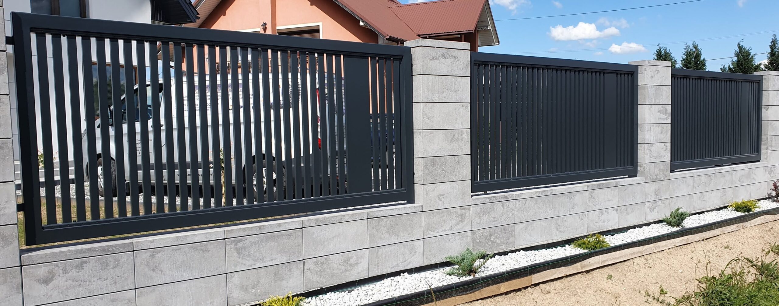 Bramy — realizacja Usługowego Zakładu Ślusarskiego Metaloplastyka, Brzesko
