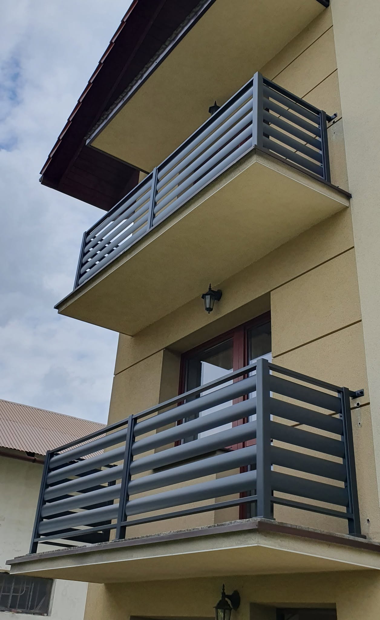 Balustrady — realizacja Usługowego Zakładu Ślusarskiego Metaloplastyka, Brzesko