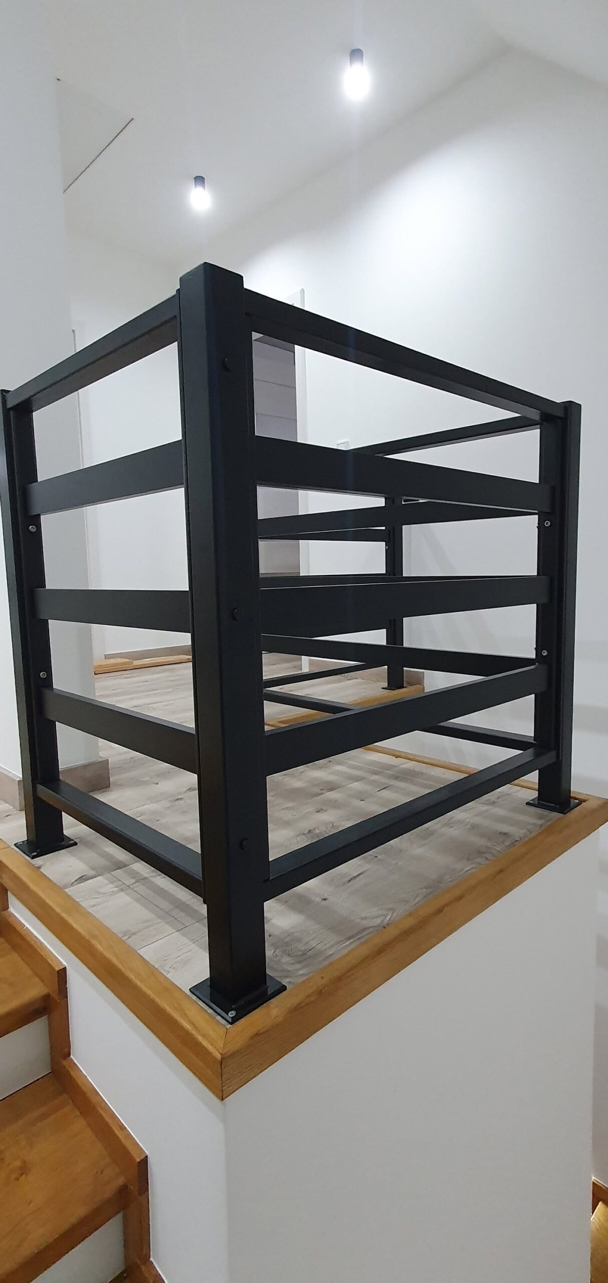 Balustrady — realizacja Usługowego Zakładu Ślusarskiego Metaloplastyka, Brzesko