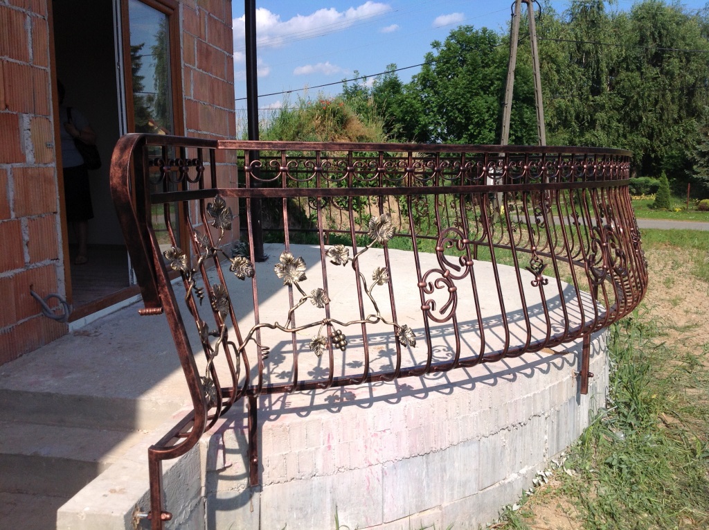 Balustrady — realizacja Usługowego Zakładu Ślusarskiego Metaloplastyka, Brzesko