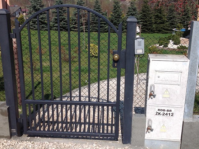 Furtki — realizacja Usługowego Zakładu Ślusarskiego Metaloplastyka, Brzesko