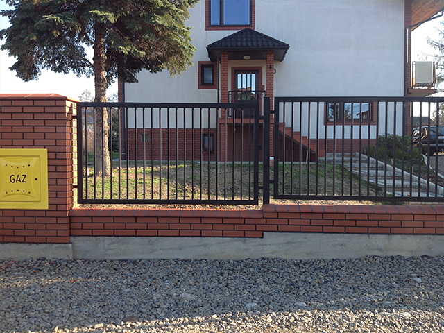 Przęsła — realizacja Usługowego Zakładu Ślusarskiego Metaloplastyka, Brzesko